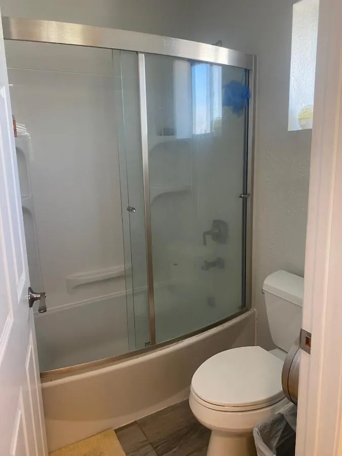 Private Room In Los Angeles With Ac, Strong Wifi, Smart Tv, Work Desk Near Sofi Stadium United States