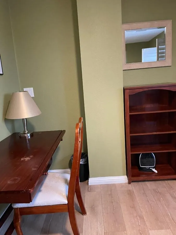 Private Room In Los Angeles With Ac, Strong Wifi, Smart Tv, Work Desk Near Sofi Stadium Homestay