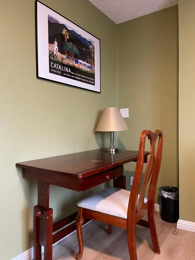 Private Room In Los Angeles With Ac, Strong Wifi, Smart Tv, Work Desk Near Sofi Stadium 0*,  United States