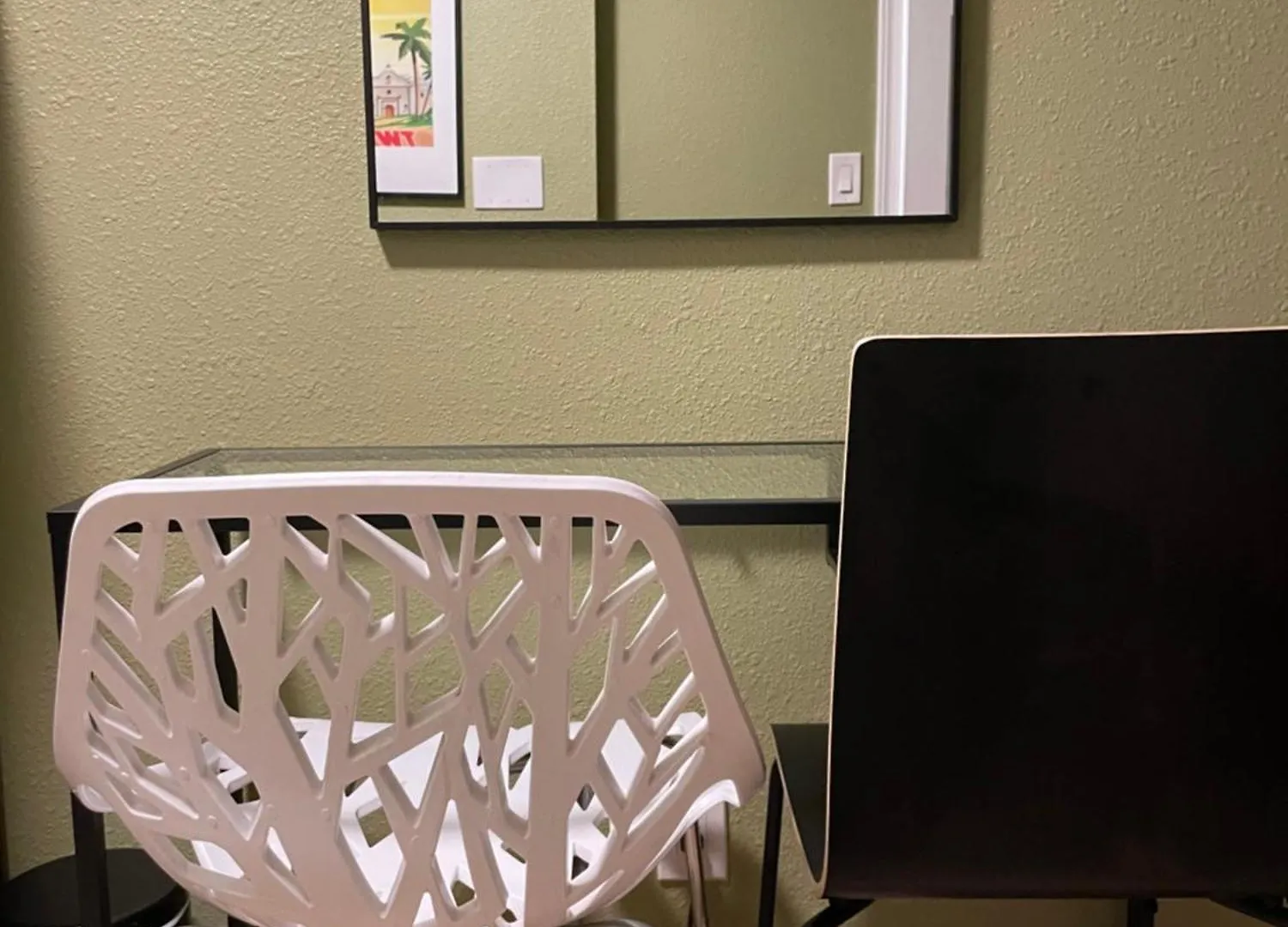 Homestay Private Room In Los Angeles With Ac, Strong Wifi, Smart Tv, Work Desk Near Sofi Stadium
